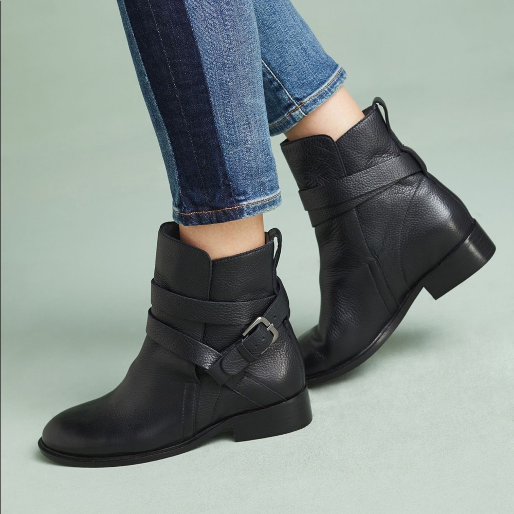 Seychelles Mend Buckled Boots in black